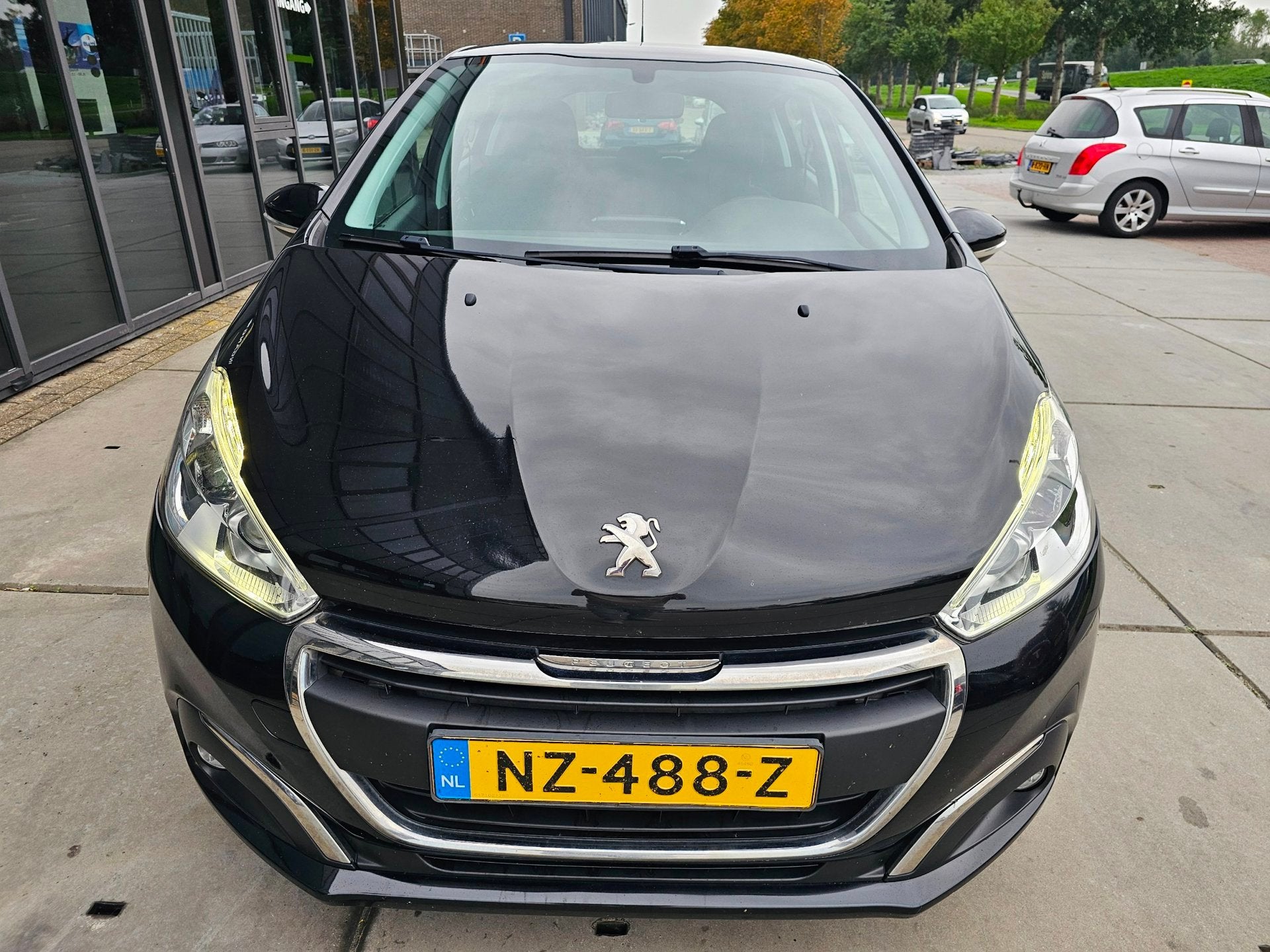 Peugeot 208 1.6 BlueHDi Blue Lease - Airco - Cruise -, Auto's, Voorwielaandrijving, 590 kg, Gebruikt, 4 cilinders
