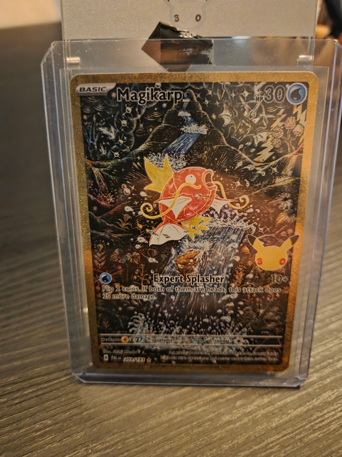 Magikarp 203/193 30th Celebrations Pokémon Kaart, Ophalen of Verzenden, Zo goed als nieuw, Losse kaart, Foil