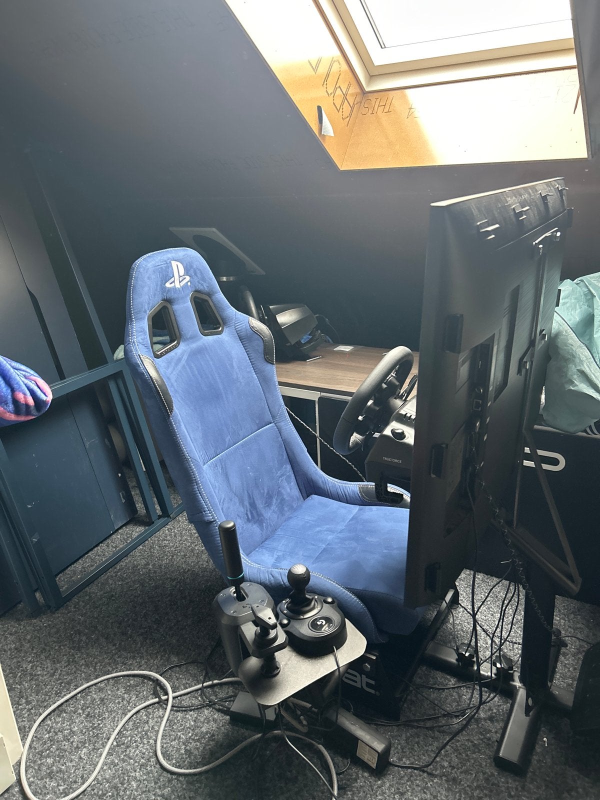 Logitech g293 setup met playseat! En tv, Spelcomputers en Games, Spelcomputers | Xbox | Accessoires, Zo goed als nieuw, Stuurtje of Sportattribuut