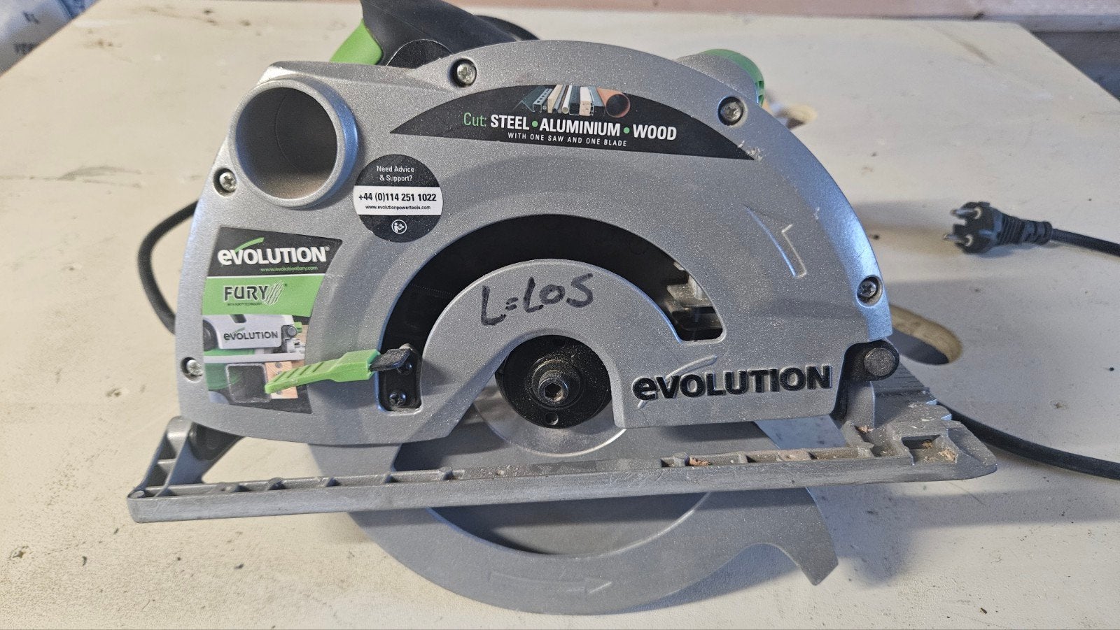 Evolution Cirkelzaag met 2 Zaagbladen - Hout & Steen, Evolution, Gebruikt, Cirkelzaag, 70 mm of meer