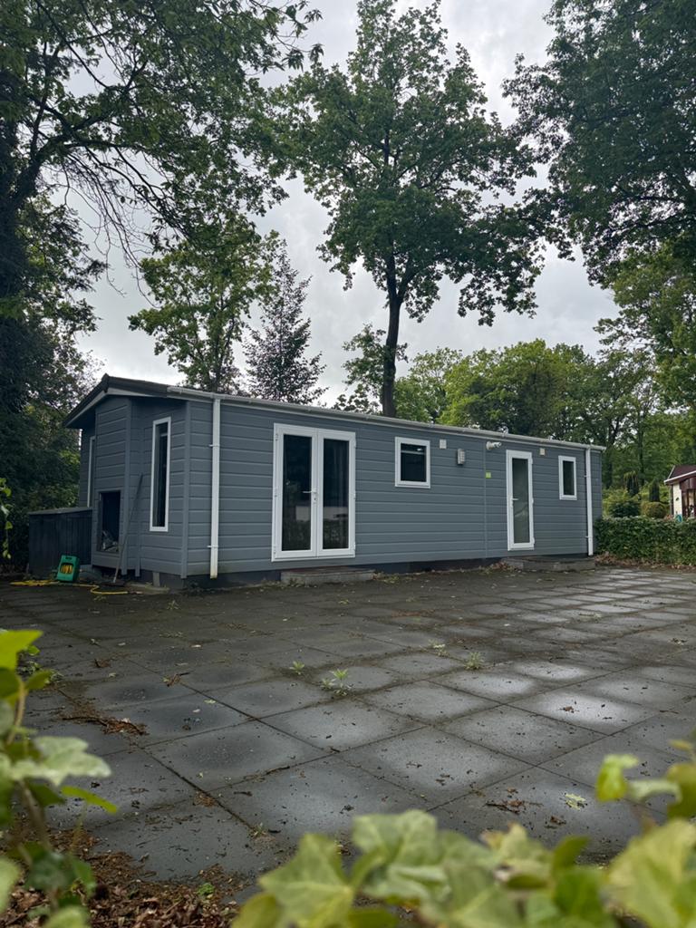 Mooie chalet te koop op een ruime kavel in Harderwijk!, Huizen en Kamers, Recreatiewoningen te koop, Chalet, Gelderland, 2 slaapkamers