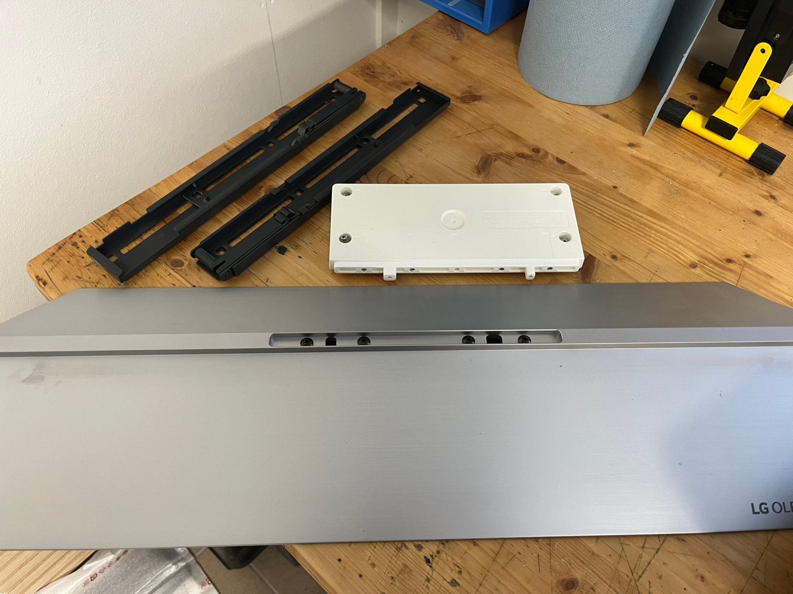 Voet / standaard en ophangbeugels voor LG OLED55C7V, Ophalen, 50 Hz, OLED, Zo goed als nieuw
