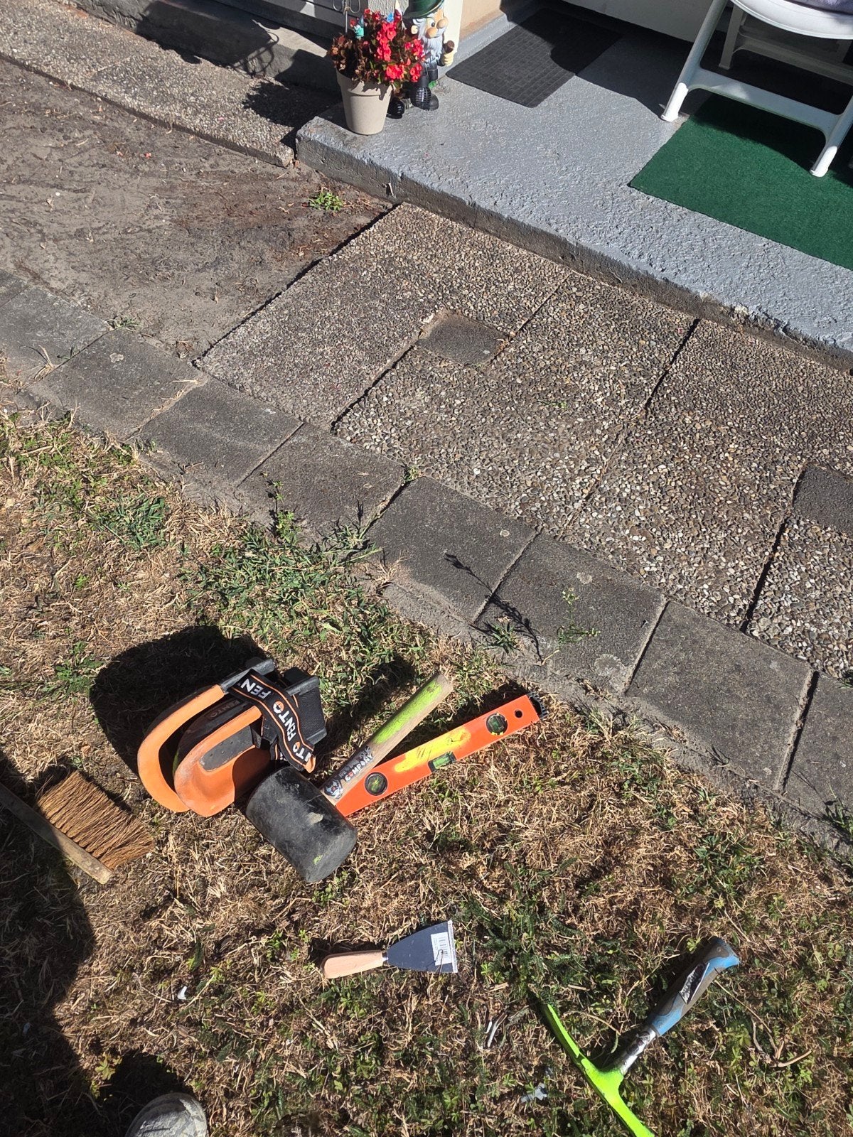 klusjesman straatwerk tuin opschonen kleine grote klusjes, Ophalen of Verzenden, Elektrisch