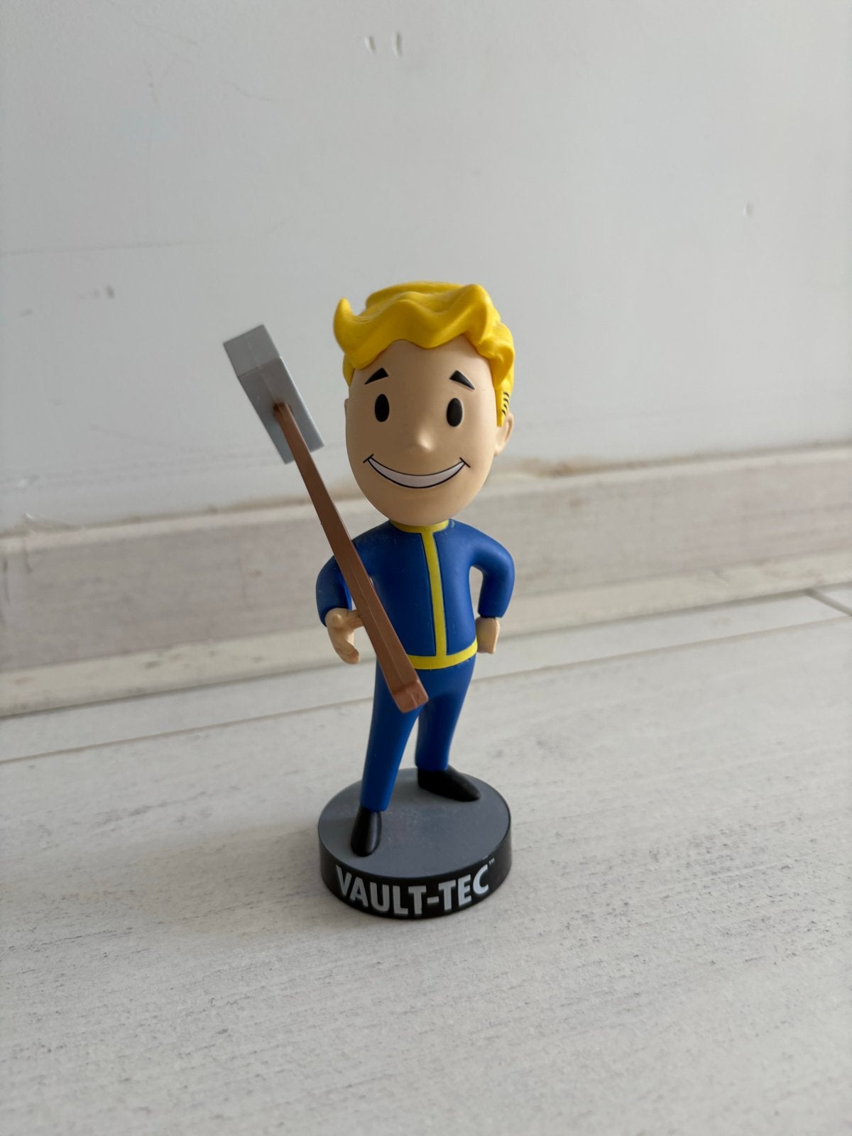 Fallout Vault Boy Bobblehead met hamer, Verzenden, Zo goed als nieuw