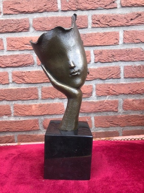bronzen beeld, de mysterieuze denkster, Ophalen of Verzenden, Gemerkt, Brons, Beeld