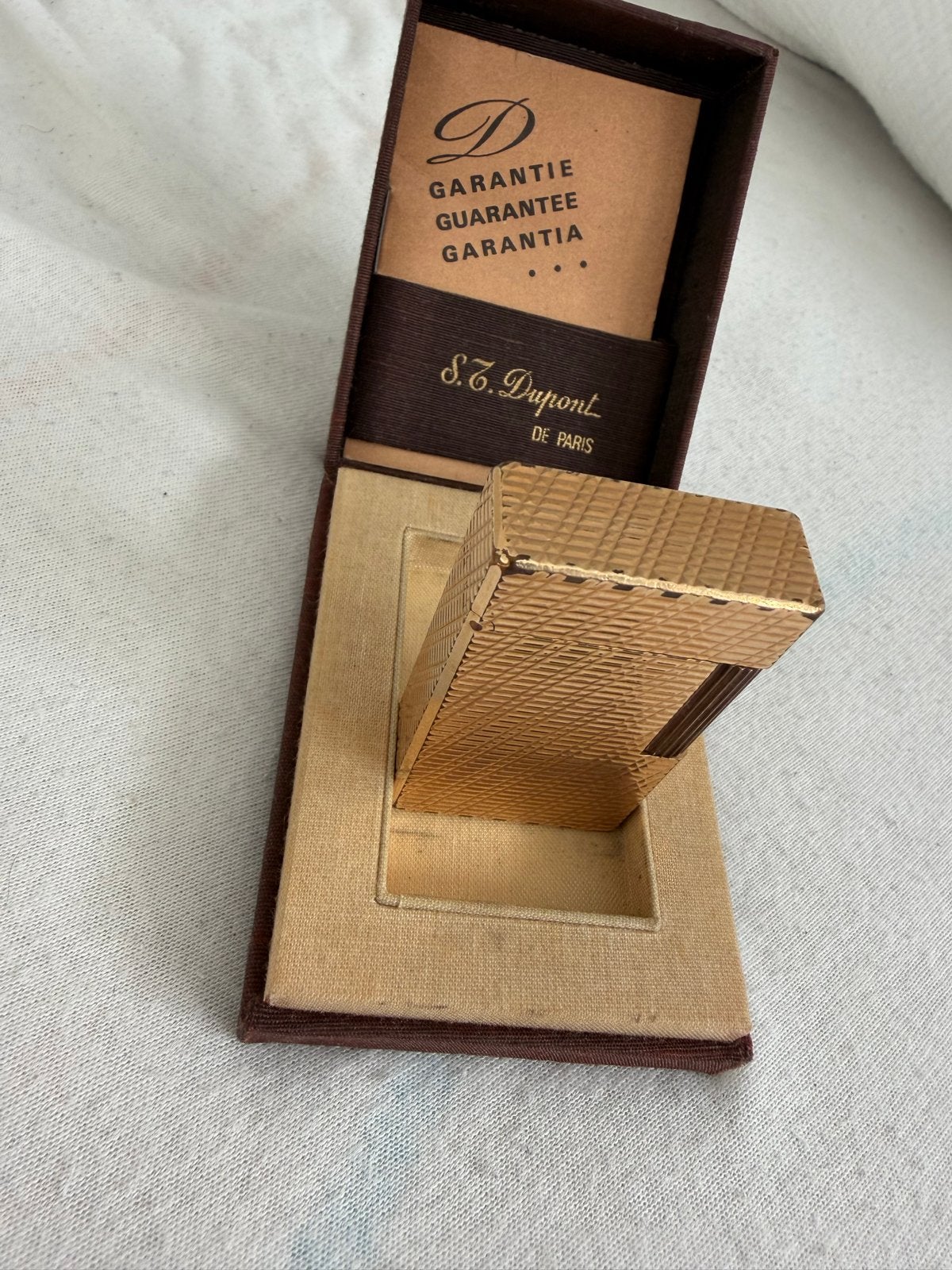 Vintage S.T. Dupont Aansteker - Verguld, in originele doos, Ophalen of Verzenden, Zo goed als nieuw, Aansteker