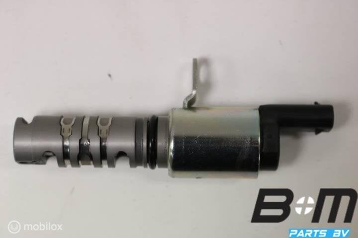 Regelklep nokkenas VW Passat B8, Auto-onderdelen, Motor en Toebehoren, Gebruikt