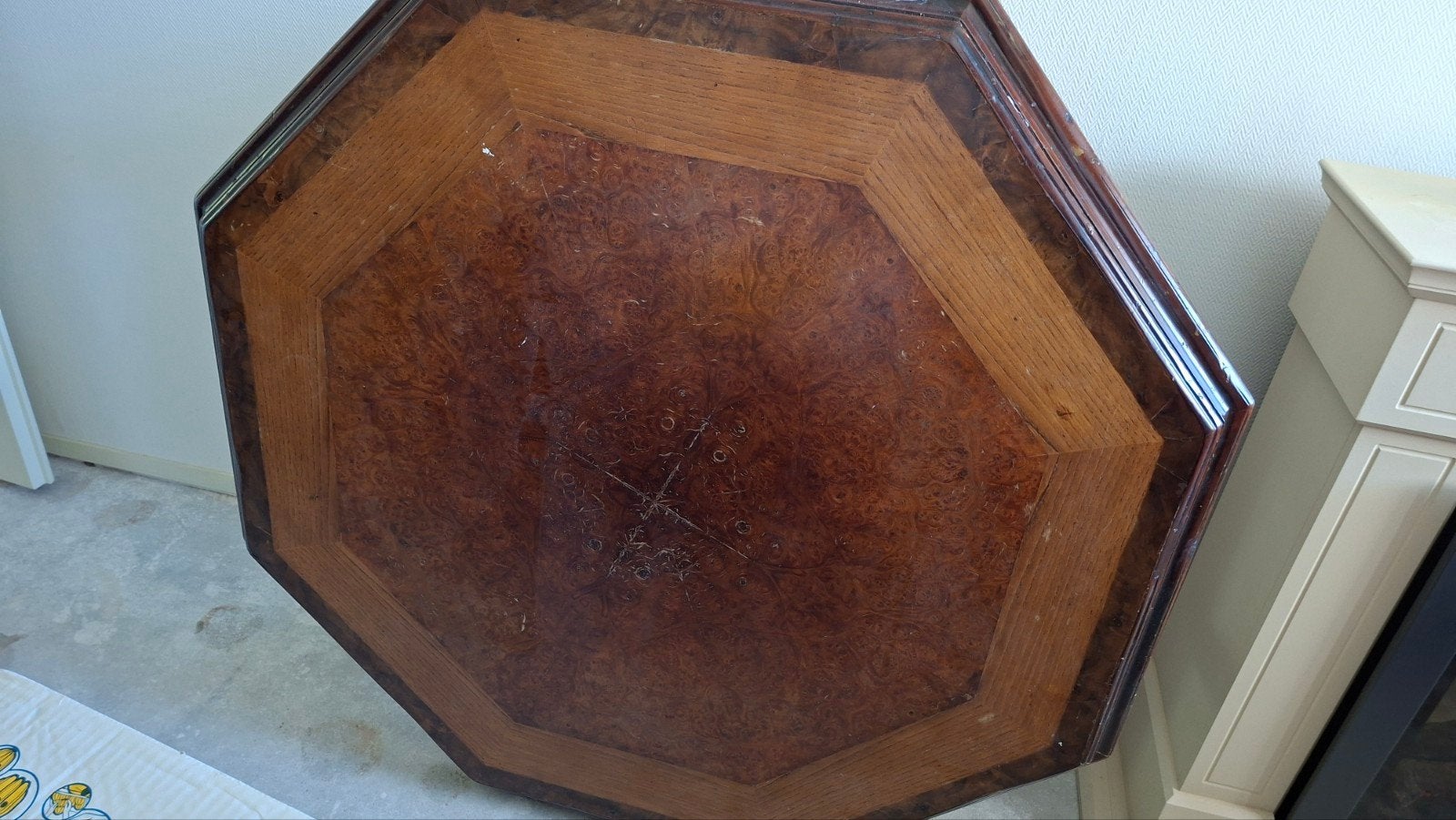 Ronde 8 hoekige salontafel ., Ophalen, Gebruikt, Rond, 100 tot 150 cm