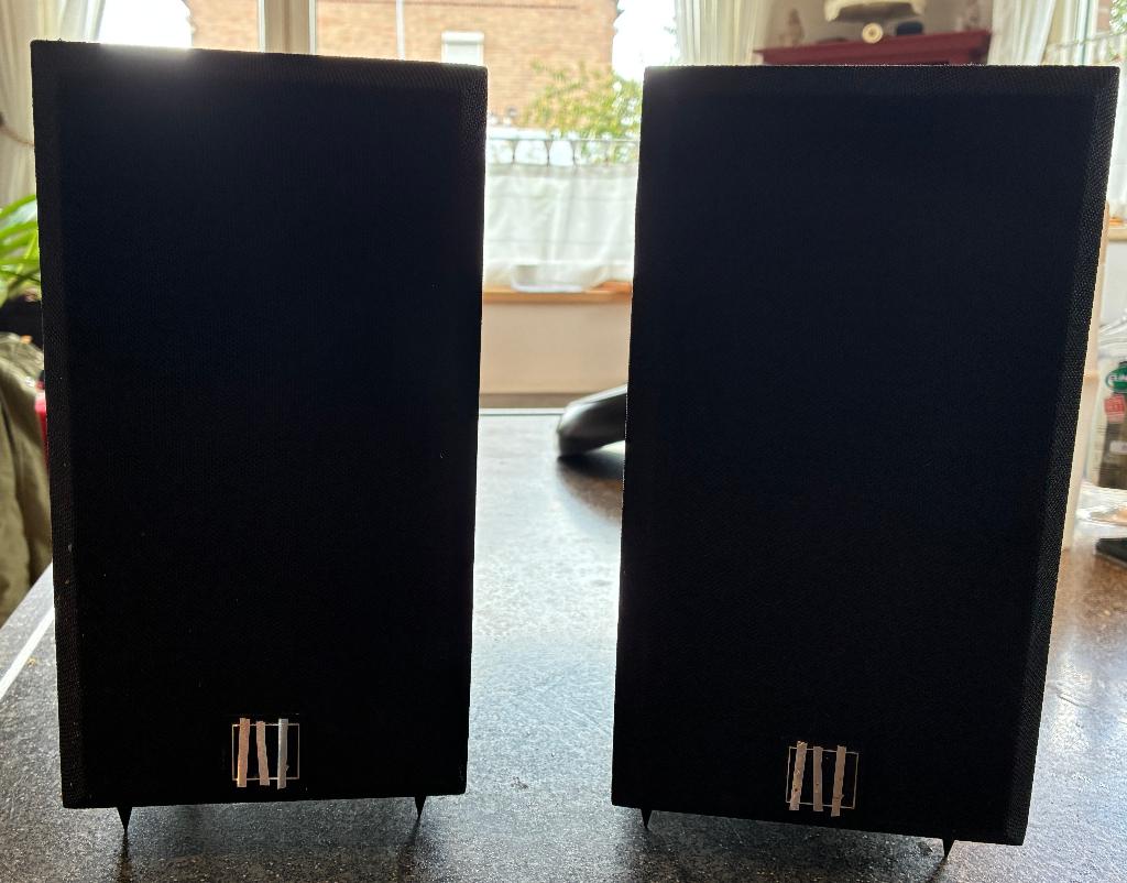Highland speakers Aingel 3201, Boekenplankspeakers, Gebruikt, Minder dan 60 watt, Front, Rear of Stereo speakers, Ophalen