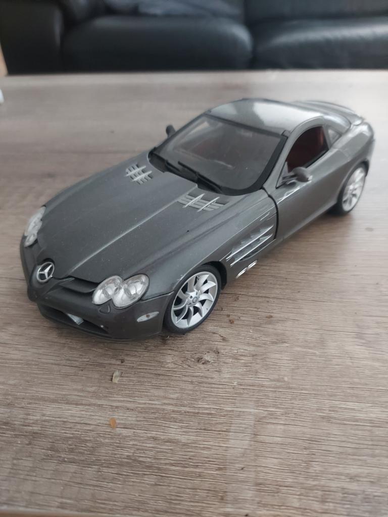 Mercedes SLR mc laren, Hobby en Vrije tijd, Modelauto's | 1:18, Ophalen of Verzenden