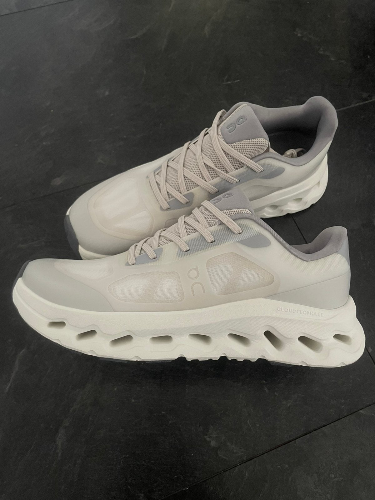 On Cloud remix, Overige kleuren, Nieuw, Ophalen of Verzenden, Sneakers of Gympen