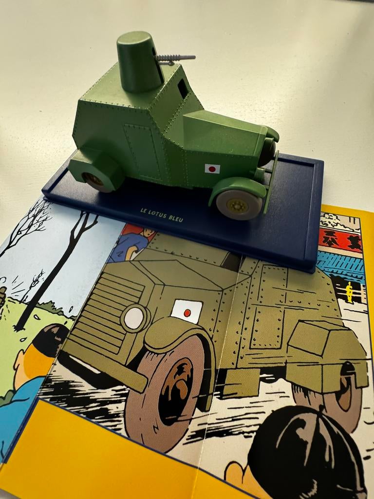 Kuifje auto 1:43 de mitrailleuse blindé uit blauwe lotus, Ophalen of Verzenden, Kuifje, Zo goed als nieuw, Beeldje of Figuurtje