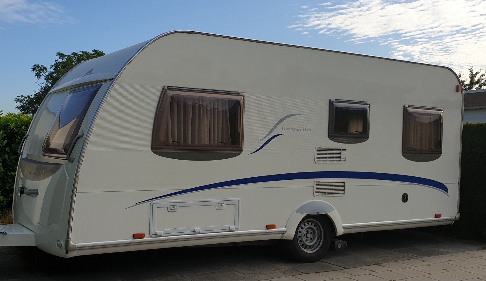 Burstner Belcanto 460 TS - Complete caravan met toebehoren, Rondzit, Particulier, Schokbreker, 4 tot 5 meter