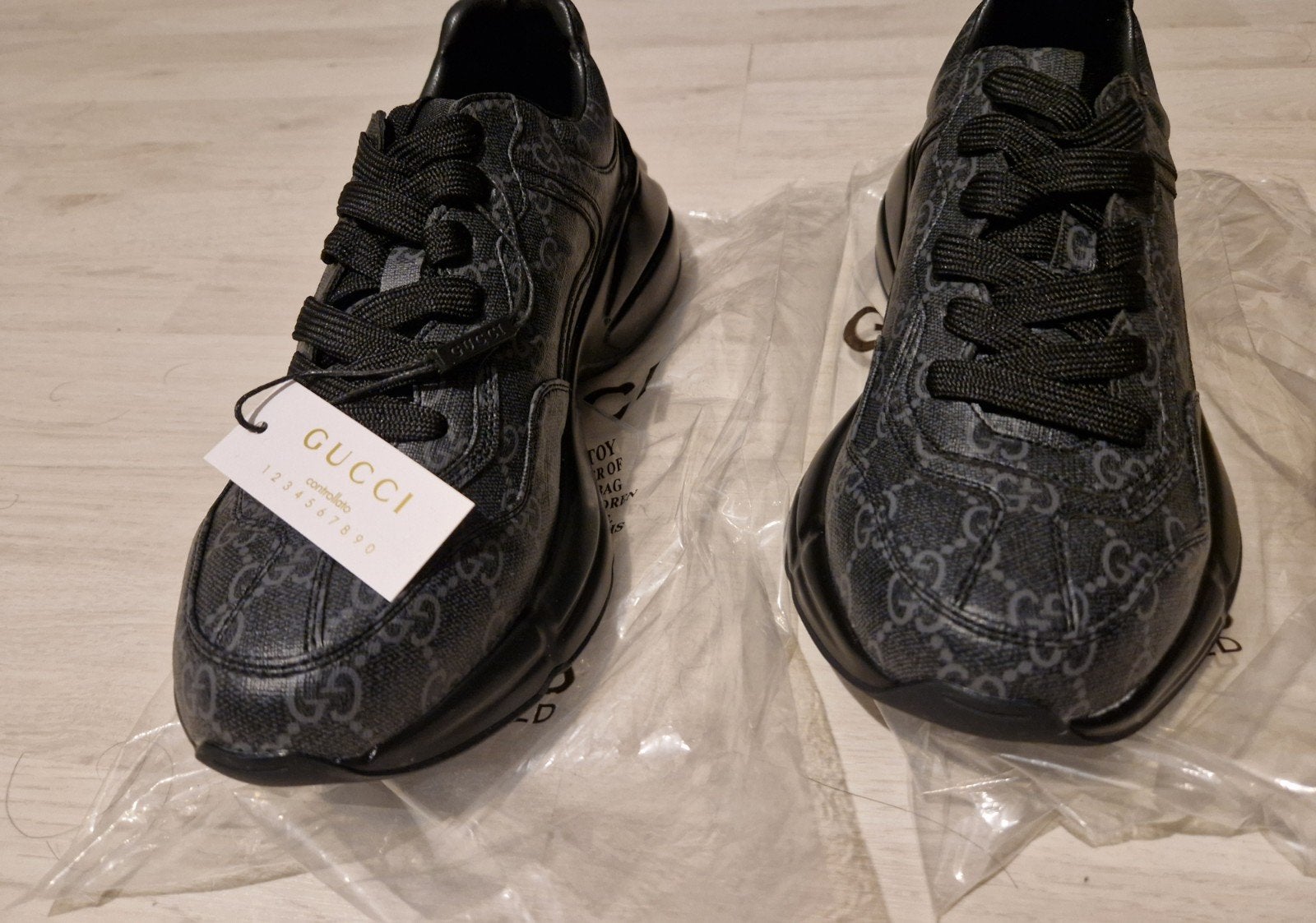 Maat 41 Gucci Rhyton Sneakers Nieuw, Ophalen, Nieuw
