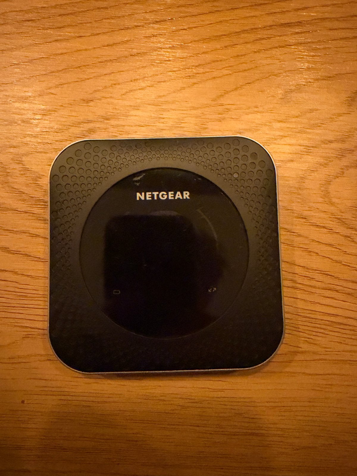 Netgear Nighthawk M1 (MR1100) 4G router / mifi–simlockvrij, Computers en Software, Ophalen, Zo goed als nieuw, Router