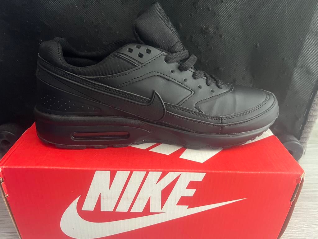 Nike BW maat 42, Ophalen of Verzenden, Nieuw