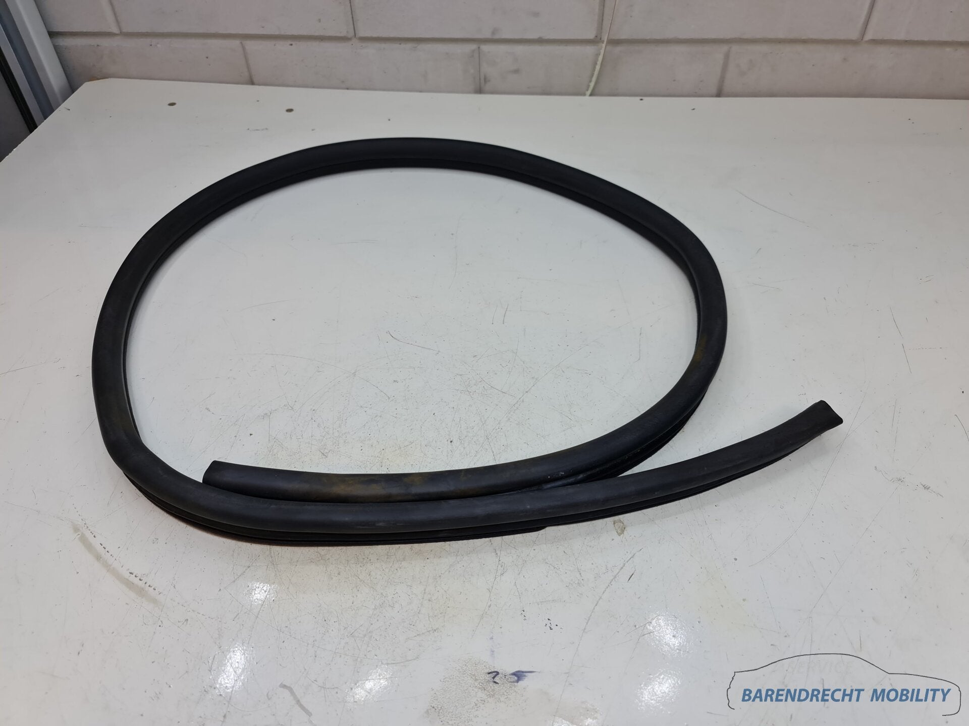 Deurrubber links bestuurderskant Mercedes CLK W209 portierru, Gebruikt, Mercedes-Benz AG, Mercedes-Benz, Ophalen of Verzenden