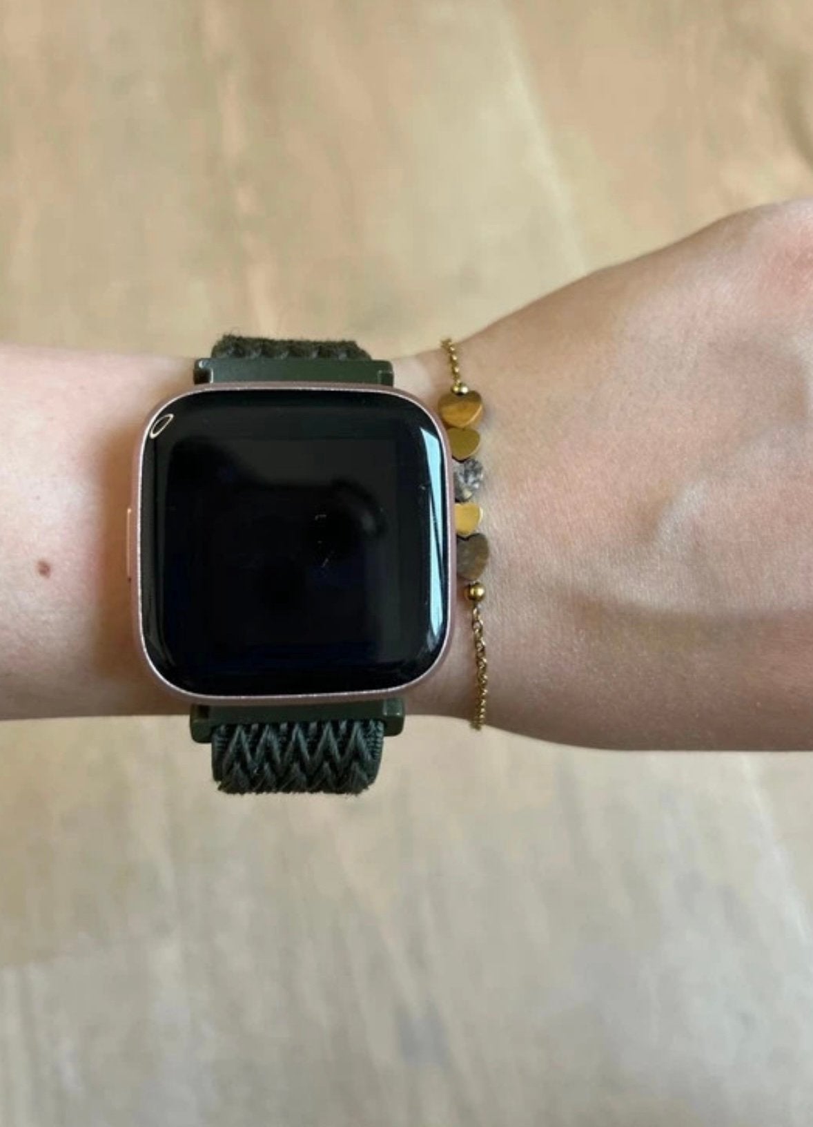 Fitbit Versa 2 Roségoud (inclusief oplader + extra bandje), Ophalen, Gebruikt, Roze, Android