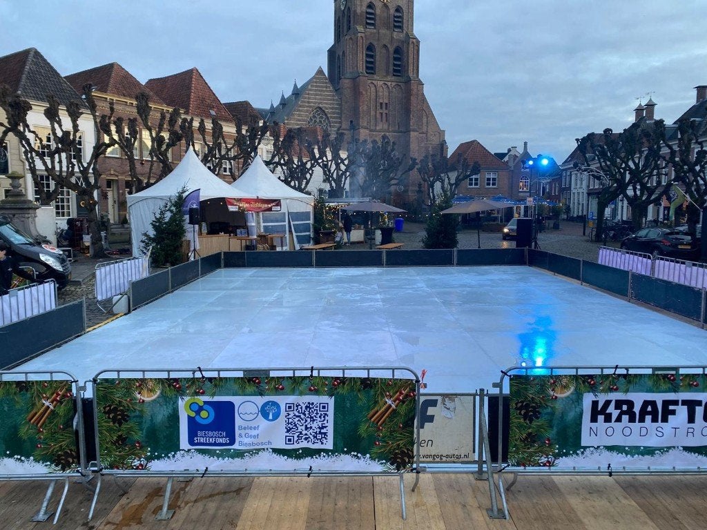 Schaatsbaan 220m2 kunststof, Zakelijke goederen, Overige Zakelijke goederen, Ophalen of Verzenden, N.v.t., N.v.t., N.v.t.