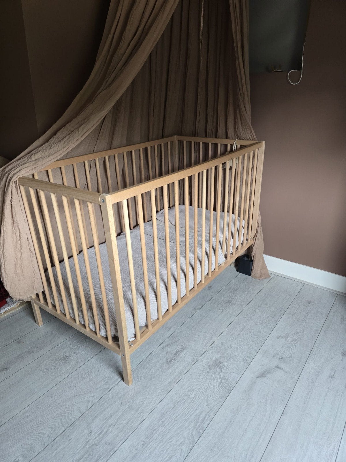 2x IKEA SNIGLAR ledikant, ZGAN incl. matras en beddengoed, Ophalen, Zo goed als nieuw, Ledikant