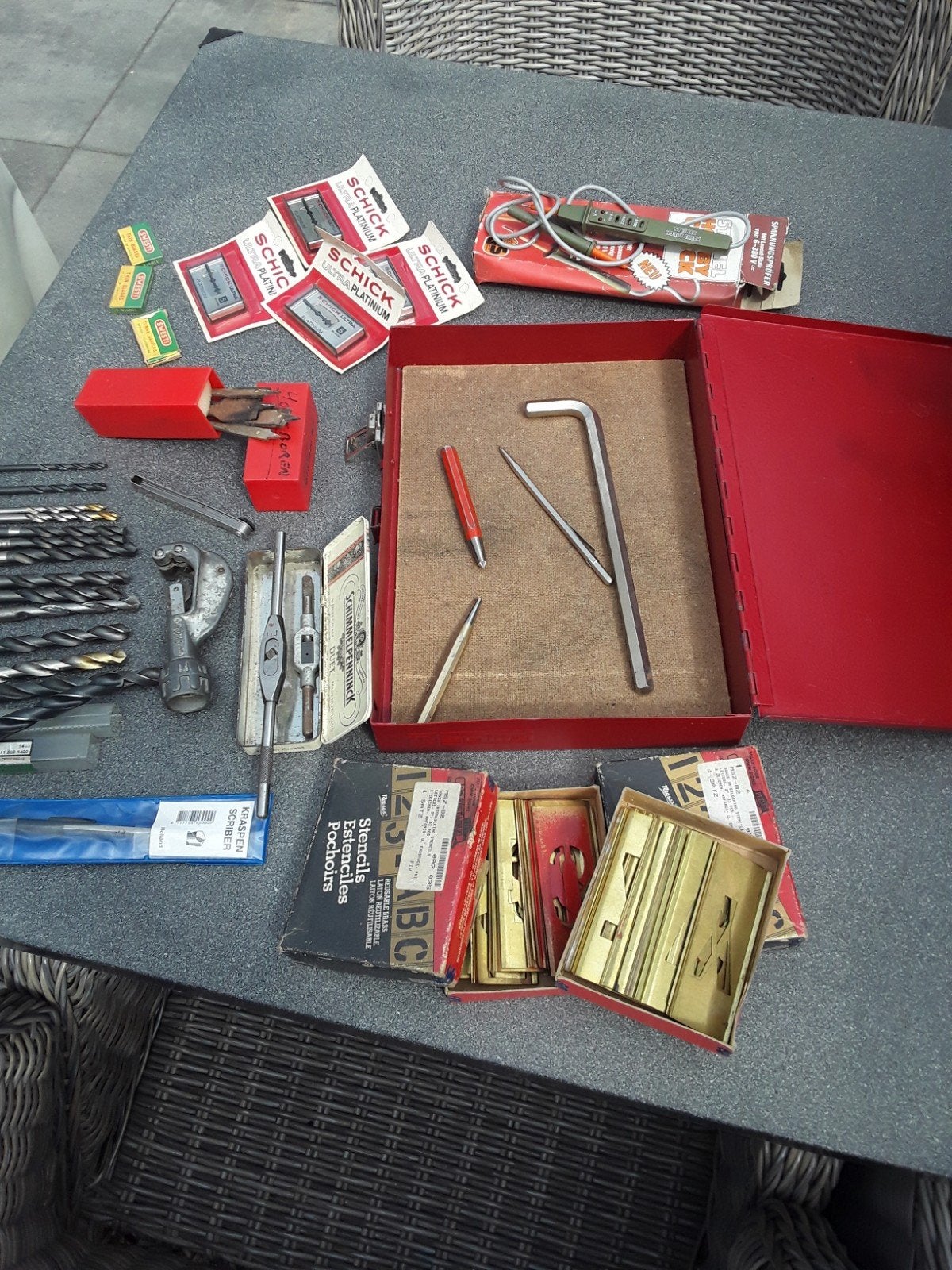 gereedschap van alles wat, Ophalen