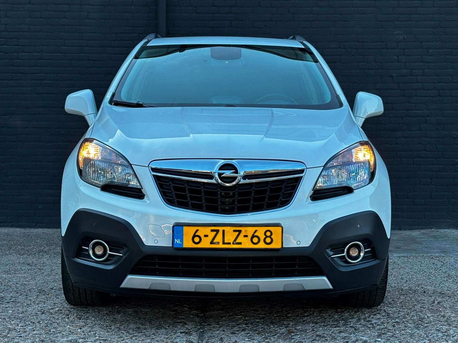 Opel Mokka 1.4 T Cosmo PANO|LEDER|NAVI|PDC|STOELVER, Auto's, Voorwielaandrijving, Euro 5, Gebruikt, Zwart