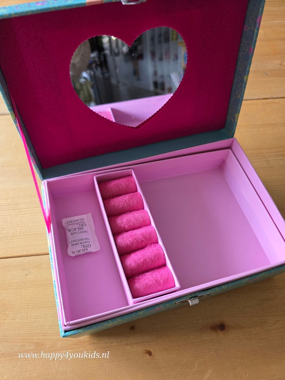Barbie Sieradendoos met Hartspiegel en Roze Interieur, Nieuw, Ophalen of Verzenden, Met spiegeltje(s), Roze