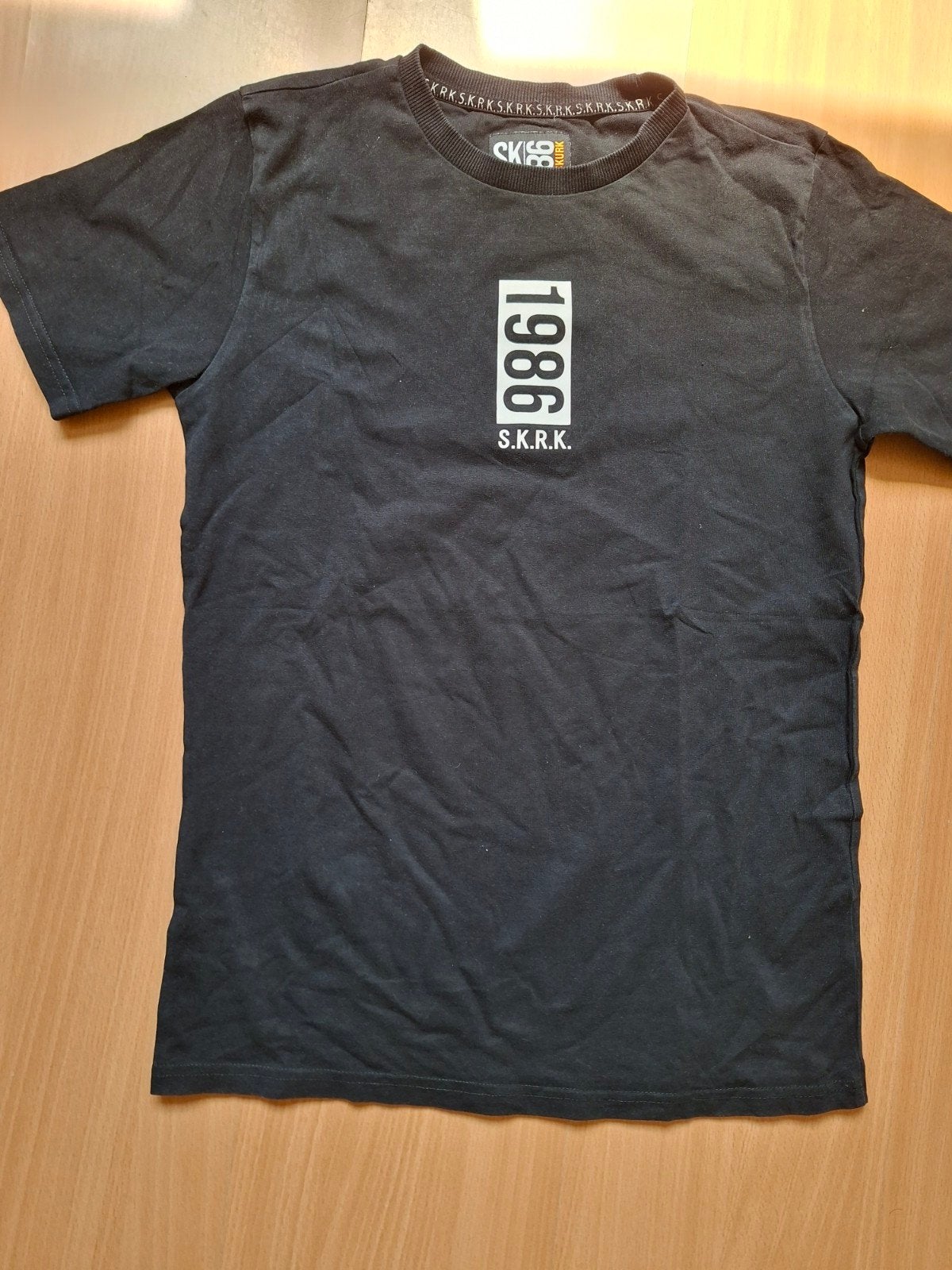 Skurk t shirt zwart Maat 158 164, Kinderen en Baby's, Skurk, Ophalen of Verzenden, Zo goed als nieuw, Shirt of Longsleeve