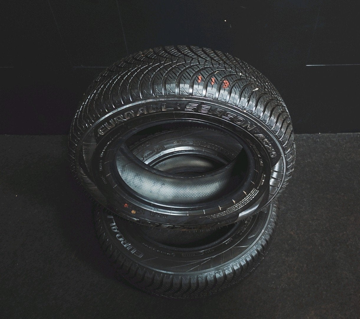 185 65 R14 14 ALL SEASON banden falken, 14 inch, All Season, 185 mm, Ophalen of Verzenden