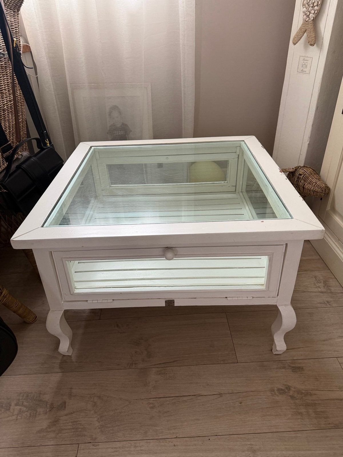 Rivièra Maison Vitrine Salontafel - Wit Hout & Glas, Ophalen, Gebruikt, Vierkant, 50 tot 100 cm