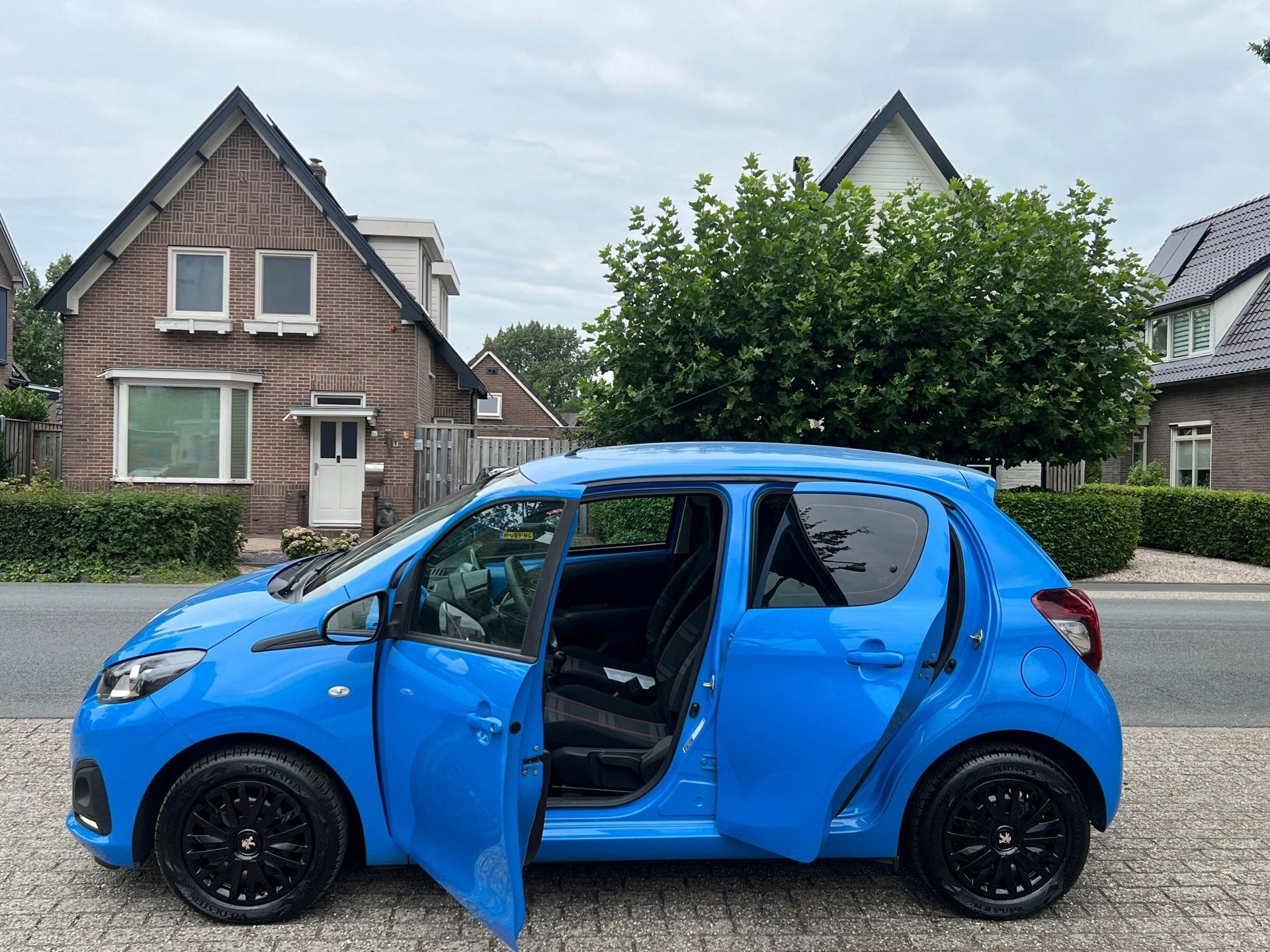 Peugeot 108 1.0 e-VTi Active 63.000 km NL-AUTO-NAP, Auto's, Voorwielaandrijving, Dealer onderhouden, Stof, Gebruikt
