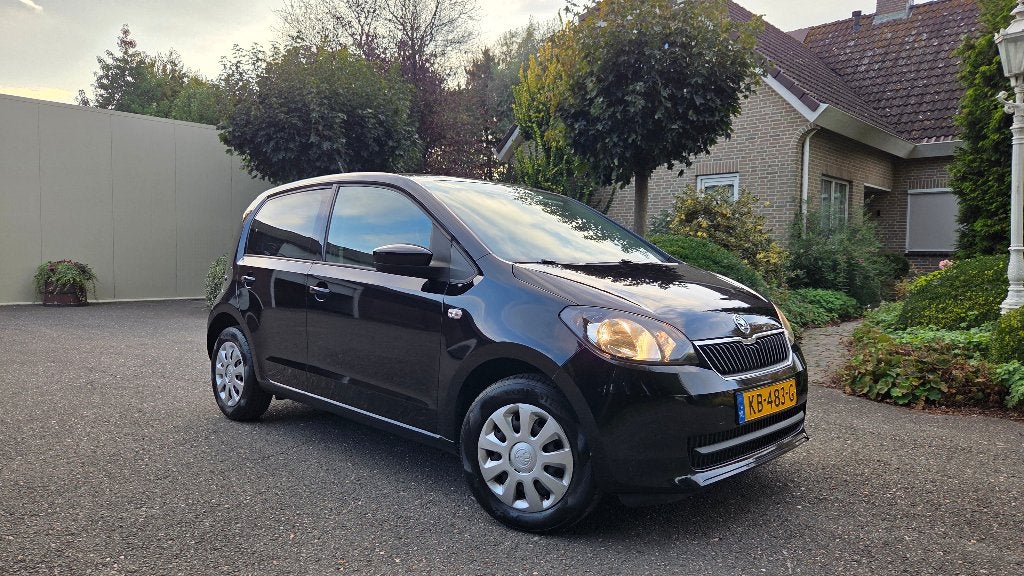 Skoda Citigo 1.0 44KW 5 Deurs 2015 Zwart Airco APK Nieuw!, Auto's, Voorwielaandrijving, Stof, Euro 6, 4 stoelen