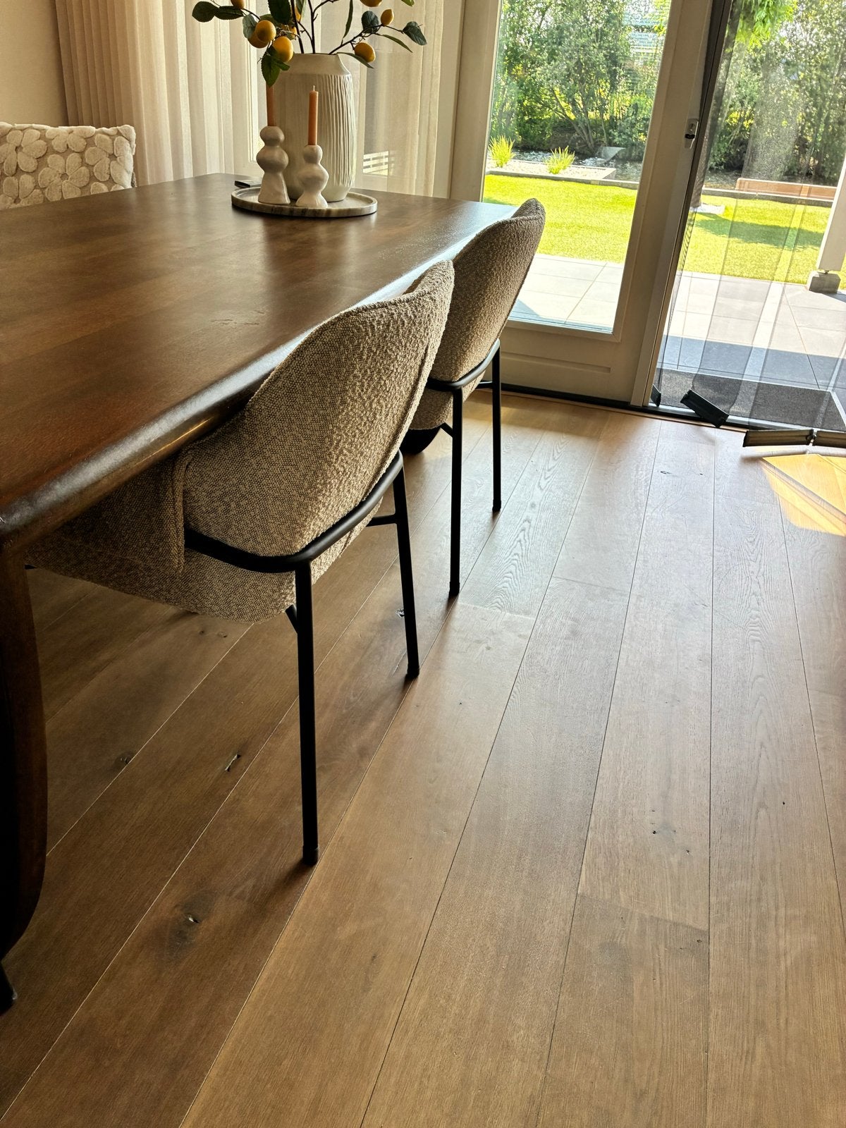Set van 4 moderne eetkamerstoelen Eleonora bouclé, Huis en Inrichting, Stoelen, Ophalen, Gebruikt, Overige kleuren, Vier