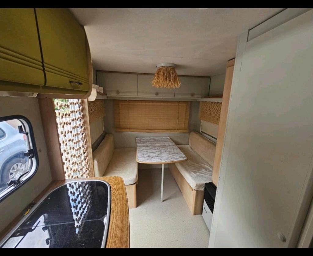 Gepimpte sterckeman starlett 440cp te koop., Caravans en Kamperen, Caravans, Particulier, tot en met 4, 750 - 1000 kg, Treinzit