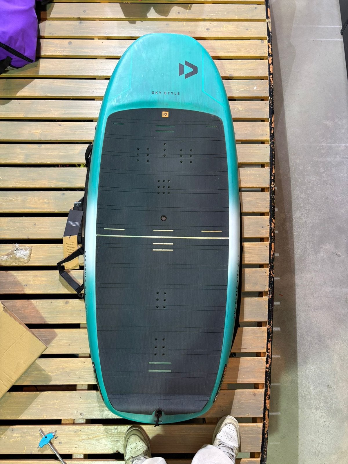 Duotone skystyle 2026  5’2” 85 Liter, Watersport en Boten, Wingsurfen, Ophalen, Zo goed als nieuw, Wingsurf-board