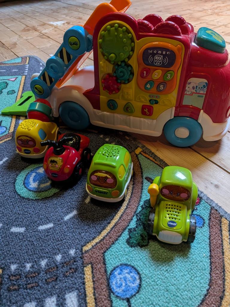 Toet toet auto, Kinderen en Baby's, Ophalen, 2 tot 4 jaar