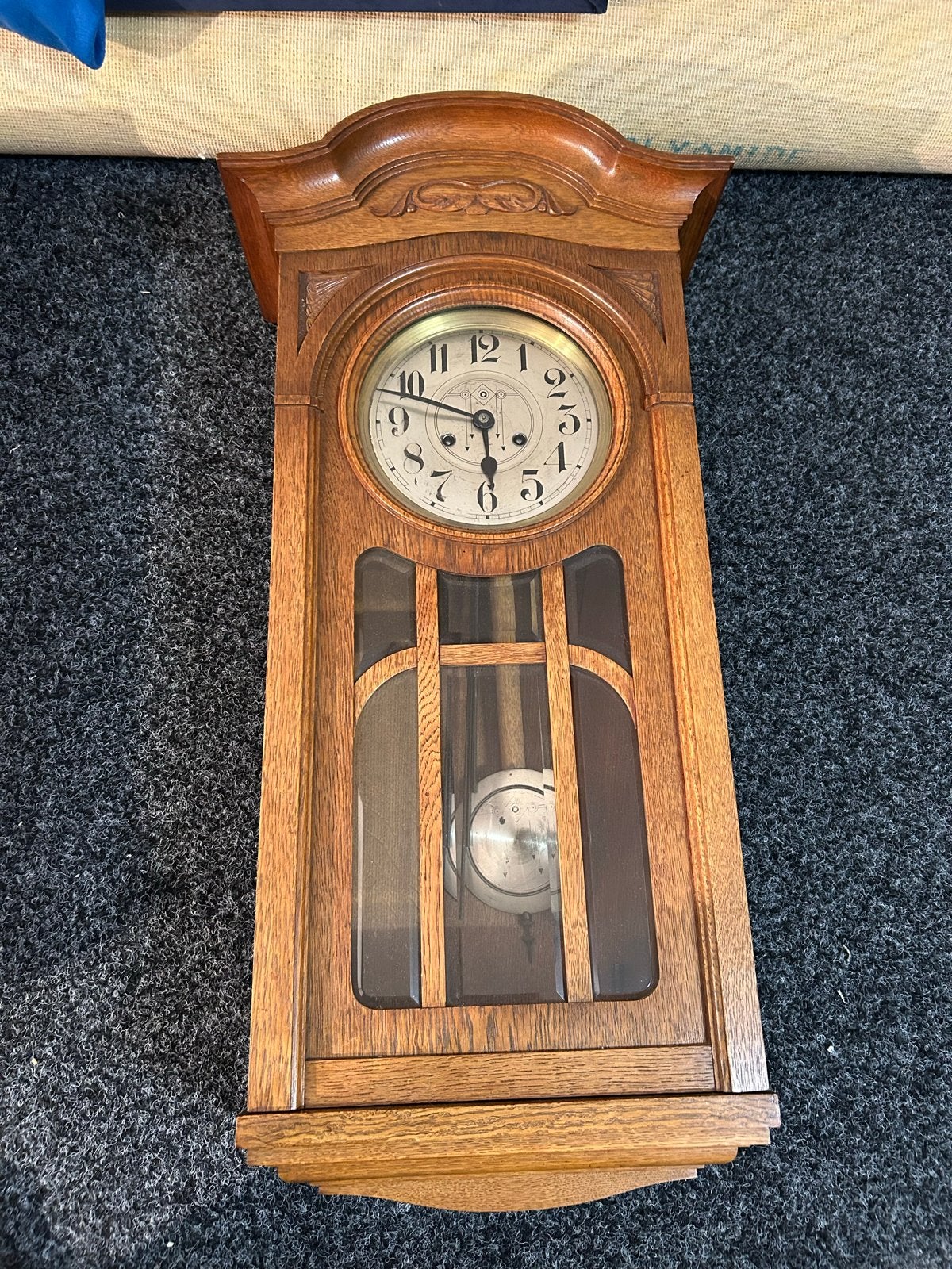 Antieke houten wandklok met slinger, Ophalen of Verzenden