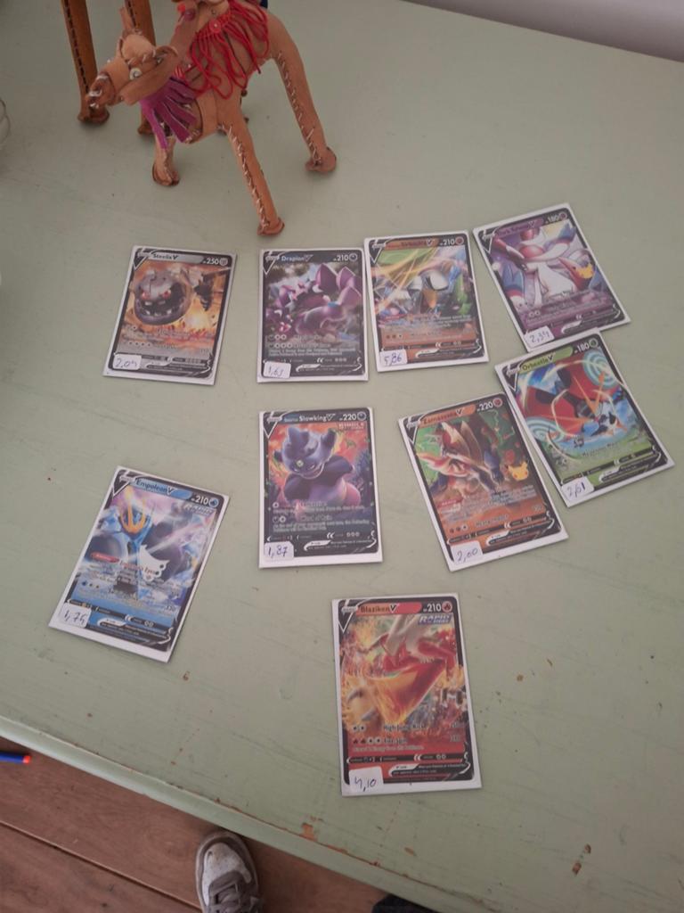 Pokémon V kaarten collectie - Diverse V-kaarten, Ophalen of Verzenden, Gebruikt, Meerdere kaarten