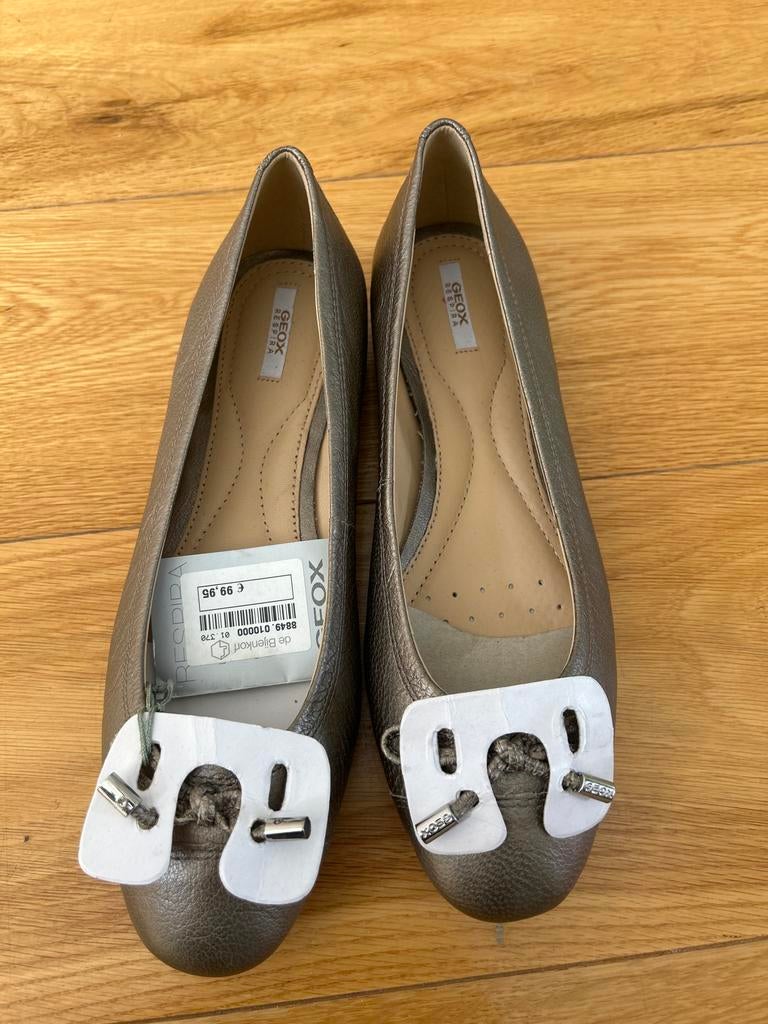 Nieuwe GEOX ballerina's maat 37, Ophalen of Verzenden, Nieuw, Overige kleuren, Ballerina's