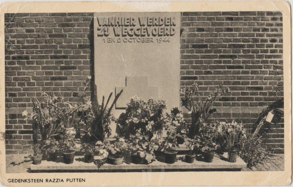 razzia putten gedenksteen 1+2 october 1944 oorlog deportatie, Ophalen of Verzenden, 1940 tot 1960, Gelopen, Politiek en Historie