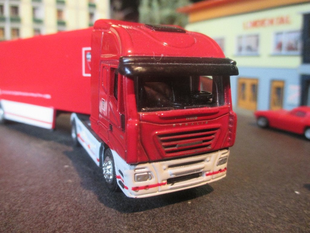 Iveco Stralis 480 - Ducati Corse Team Truck Moto GP, Ophalen of Verzenden, Zo goed als nieuw, Bus of Vrachtwagen, Overige merken