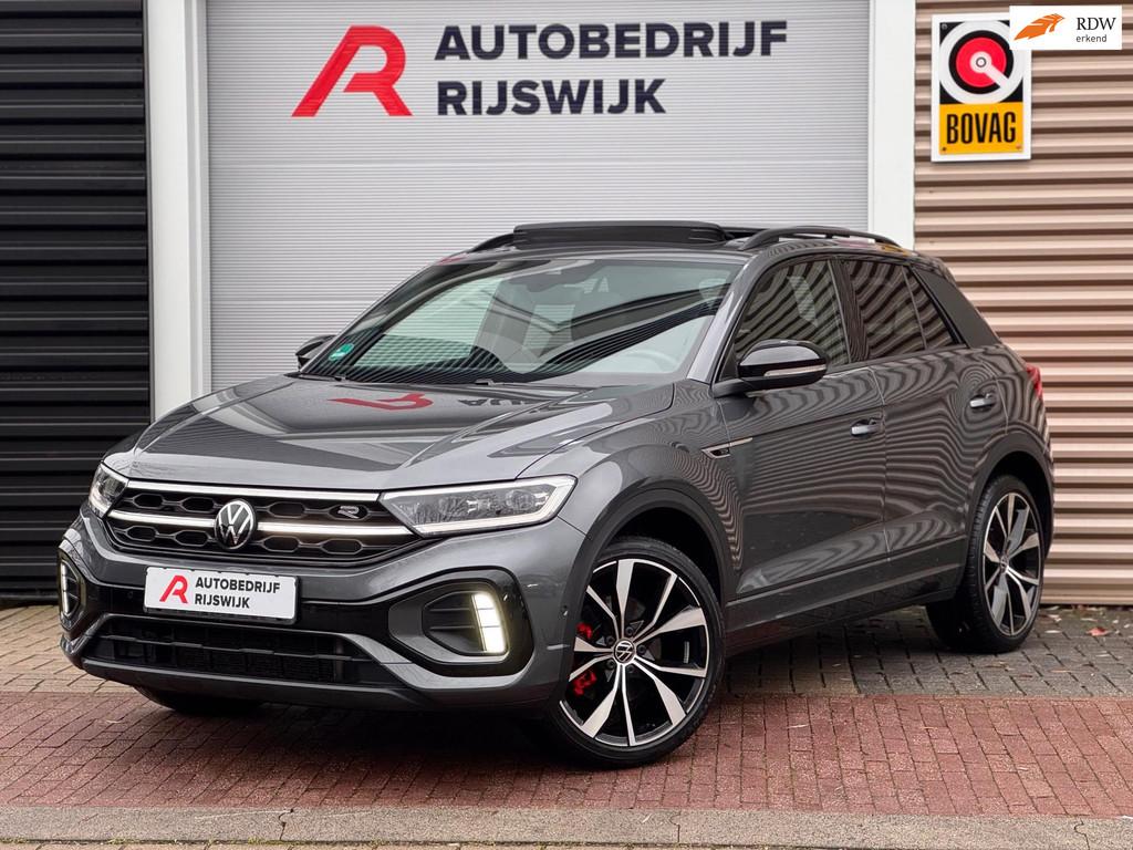 Volkswagen T-Roc 1.5 TSI R-Line Pano/IQ.Light/Keyless/Camera, Auto's, 12 maanden, 1258 kg, Automatische klimaatregeling, 4 cilinders