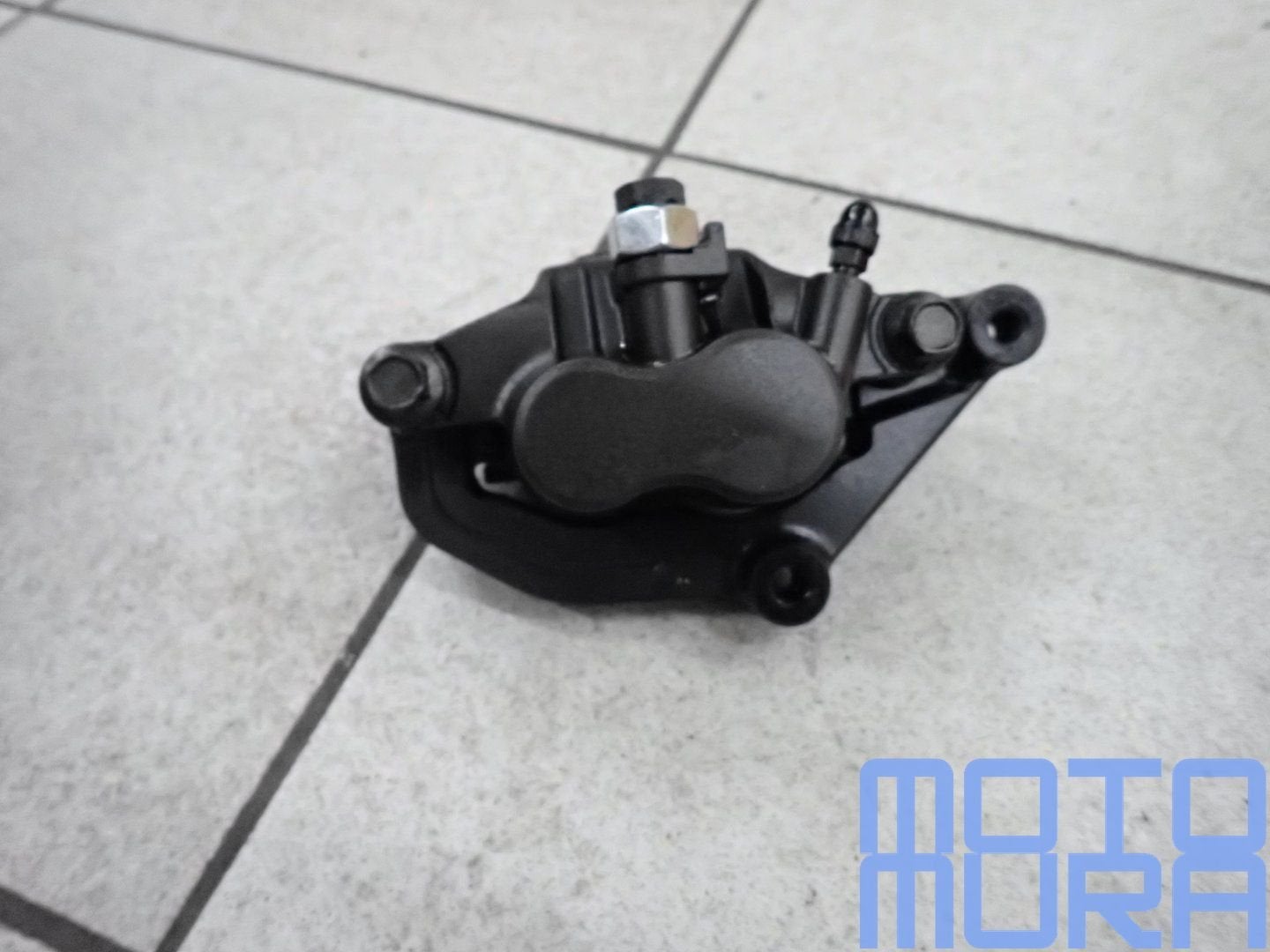 Voorremklauw rechts Yamaha MT03 2006 - 2013 MT 03 MT-03 rech, Gebruikt, -, -, Ophalen of Verzenden