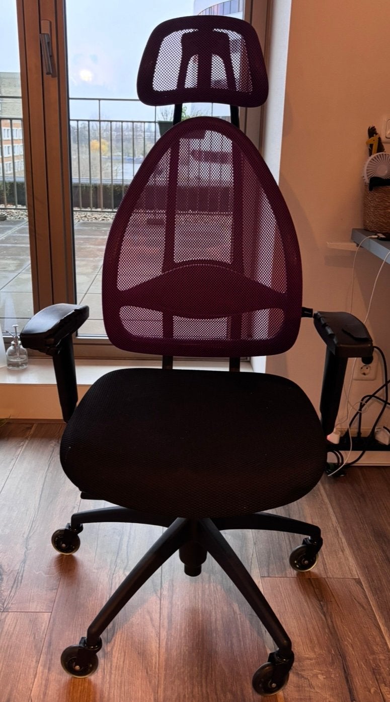 Office chair, Huis en Inrichting, Bureaustoelen, Ophalen, Zo goed als nieuw, Zwart