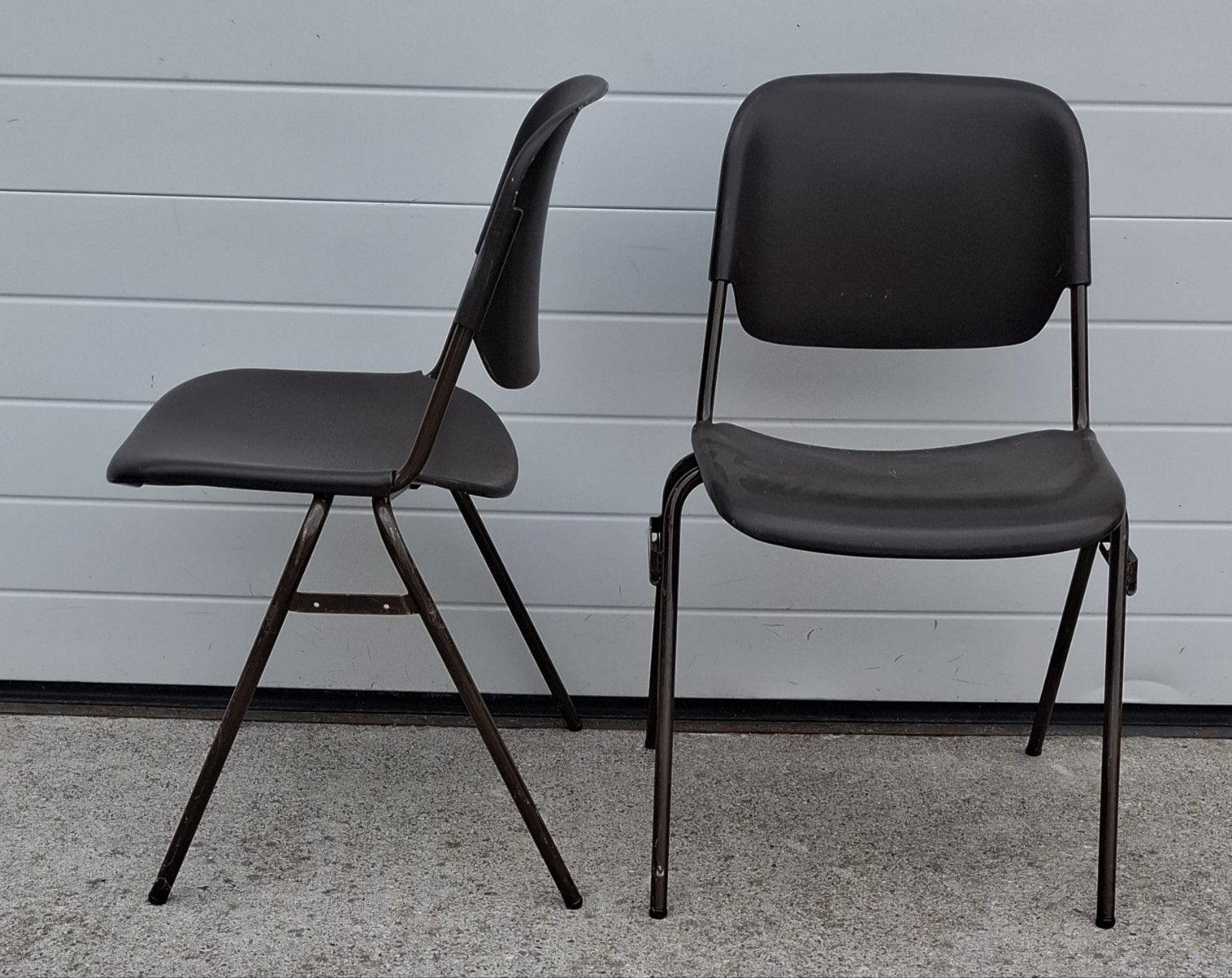 15 x Helmut Starke kuipstoelen bruin kantine stoelen cafe, Ophalen of Verzenden, Zo goed als nieuw, Kunststof, Vijf, Zes of meer stoelen