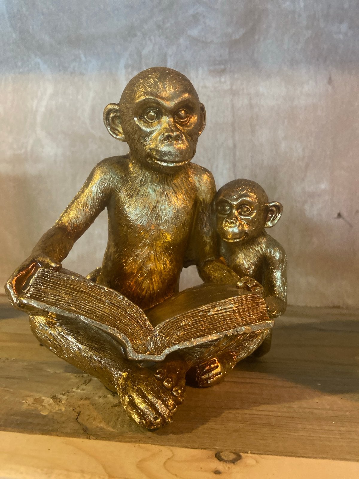 Gouden beeldje van aapjes die een boek lezen, Overige materialen, Overige stijlen, Nieuw, Ophalen of Verzenden