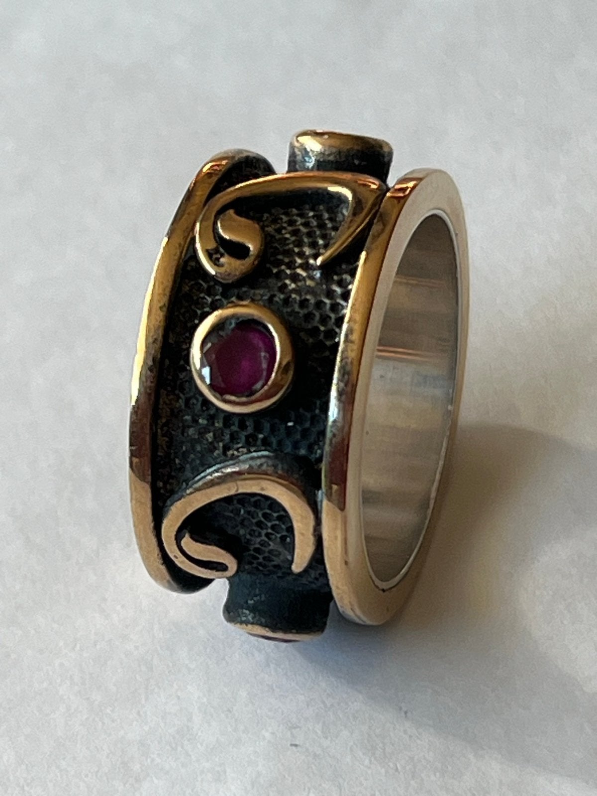Zilveren vergulde ring met Robijn, gekeurd 925, maat 18, Sieraden, Tassen en Uiterlijk, Ringen, 18 tot 19, Gebruikt, Verzenden