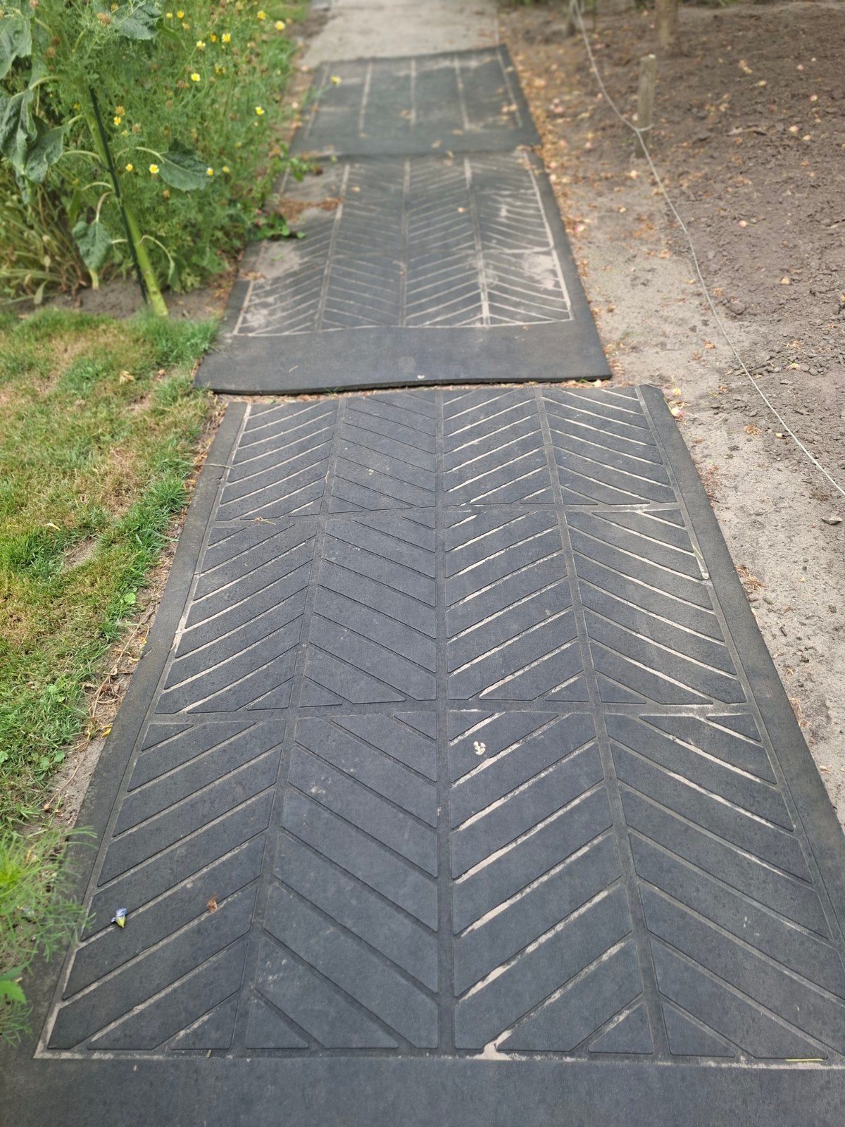 Rubberen tegels voor tuin of pad, Ophalen, Gebruikt, Overige typen, Rubber