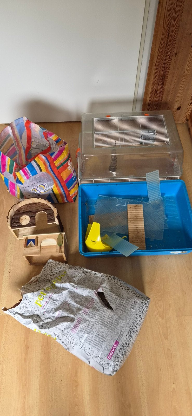 Hamster kooi inclusief huisjes en veel extras, Ophalen of Verzenden, Zo goed als nieuw, Loopwiel of Rad