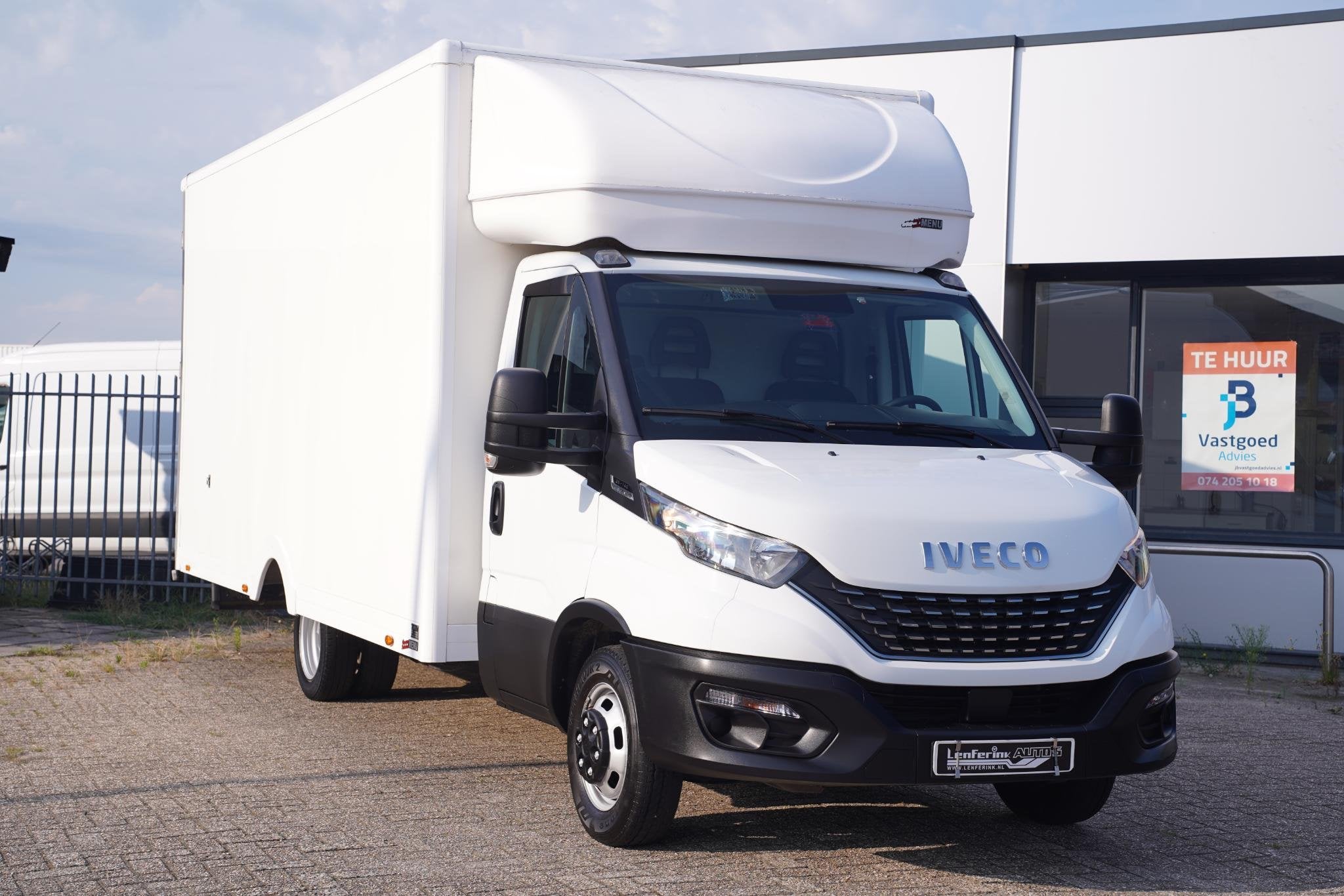 Iveco Daily 35C14 140 pk Automaat Bakwagen 30M3 Airco, Camer, Auto's, Automaat, Gebruikt, 4 cilinders, Bedrijf